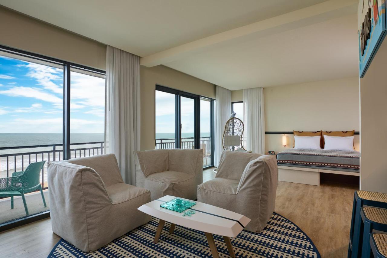 Moxy Virginia Beach Oceanfront Exterior photo