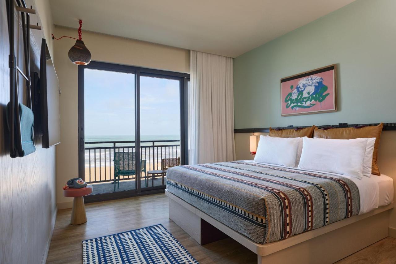 Moxy Virginia Beach Oceanfront Exterior photo